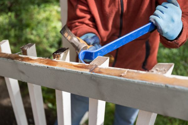 Cost of Deck Railing Replacement in Long Beach