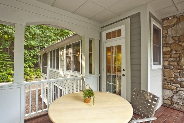 Cost of Covered Porch Installation in Long Beach