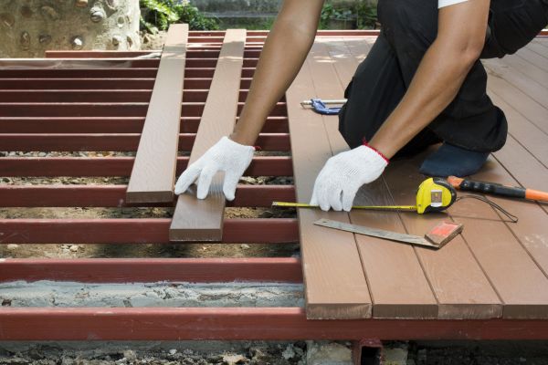 Cost of Custom Deck Installation in Long Beach