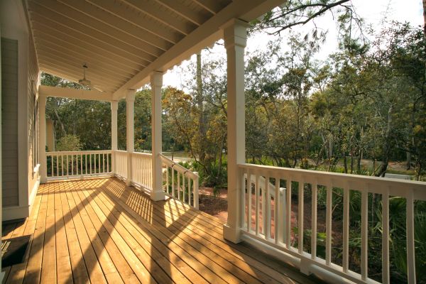Cost of Veranda Deck Construction in Long Beach